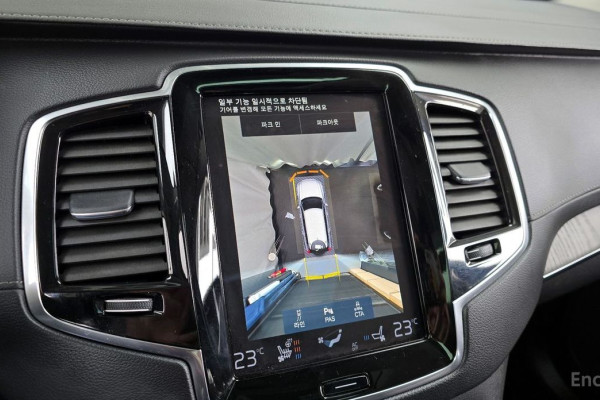 2022 Volvo XC90 с пробегом 109 819 км