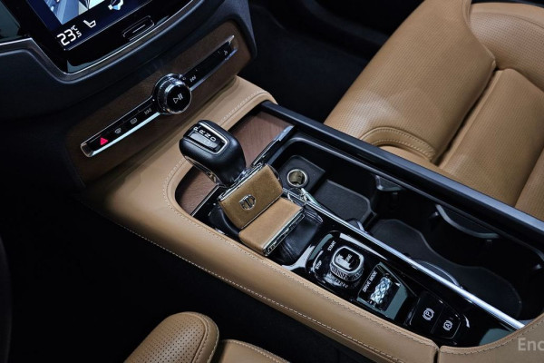 2017 Volvo XC90 с пробегом 171 845 км