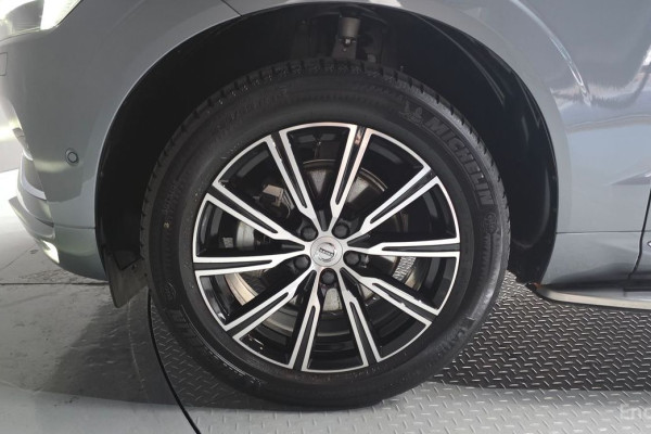 2021 Volvo XC60 с пробегом 27 912 км