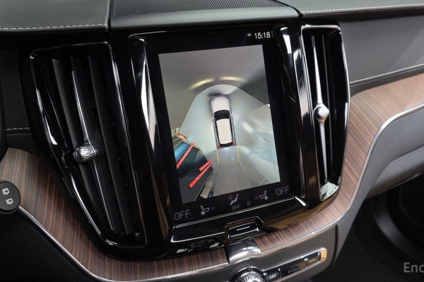 2021 Volvo XC60 с пробегом 27 912 км