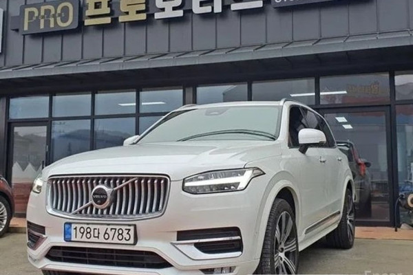 2022 Volvo XC90 с пробегом 29 597 км