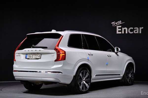 2022 Volvo XC90 с пробегом 72 194 км