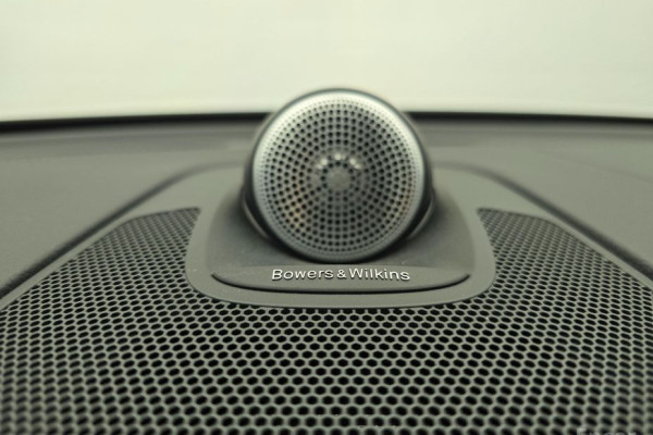 2023 Volvo XC60 с пробегом 33 622 км