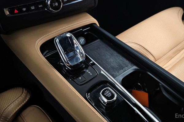 2022 Volvo XC90 с пробегом 72 194 км