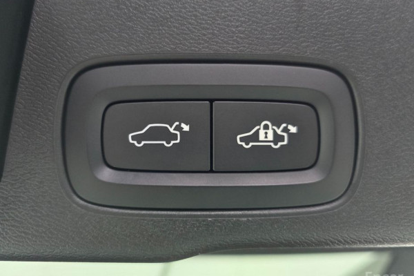 2024 Volvo XC60 с пробегом 40 329 км