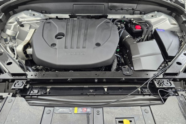 2024 Volvo XC60 с пробегом 35 548 км