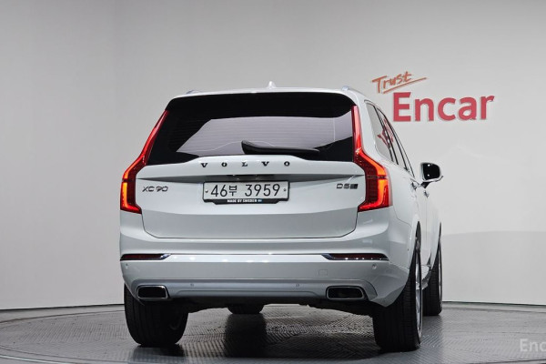 2016 Volvo XC90 с пробегом 203 010 км