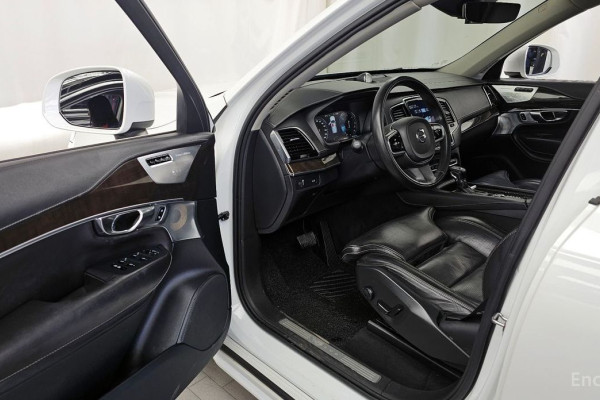 2016 Volvo XC90 с пробегом 203 010 км