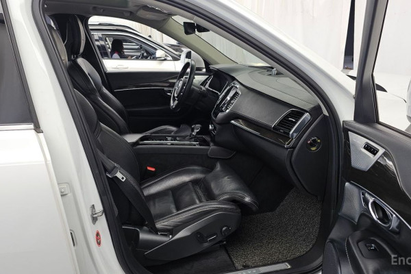 2016 Volvo XC90 с пробегом 203 010 км