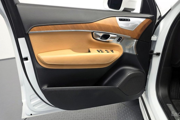 2018 Volvo XC90 с пробегом 38 573 км