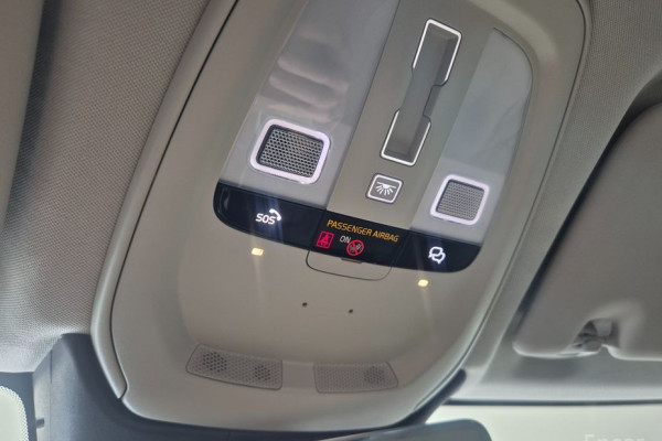 2025 Volvo XC60 с пробегом 2 342 км