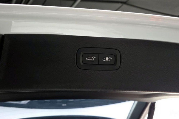 2018 Volvo XC90 с пробегом 38 573 км