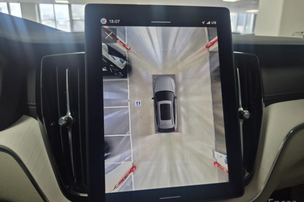 2025 Volvo XC60 с пробегом 2 342 км