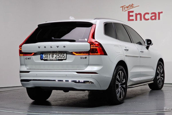 2022 Volvo XC60 с пробегом 28 907 км