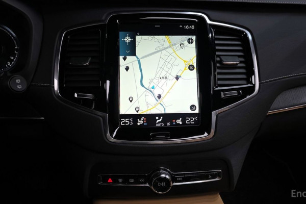 2021 Volvo XC90 с пробегом 120 469 км