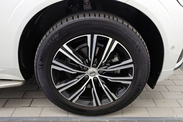 2022 Volvo XC60 с пробегом 28 907 км