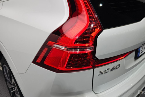2022 Volvo XC60 с пробегом 57 682 км
