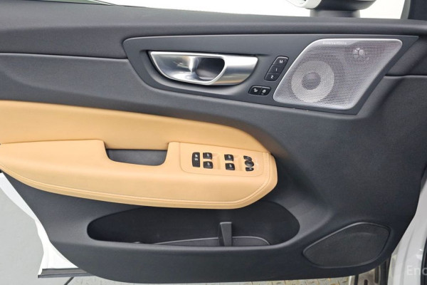 2022 Volvo XC60 с пробегом 57 682 км