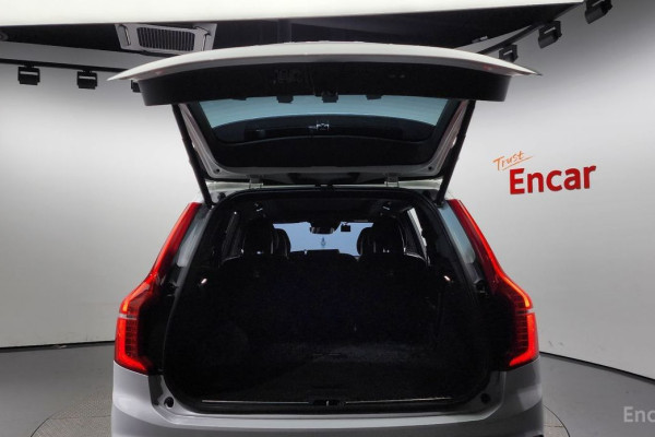 2021 Volvo XC90 с пробегом 128 353 км