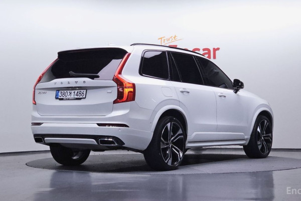 2020 Volvo XC90 с пробегом 39 721 км