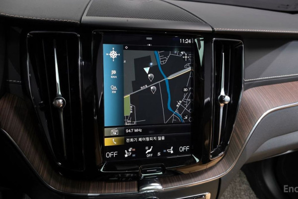 2021 Volvo XC60 с пробегом 77 602 км