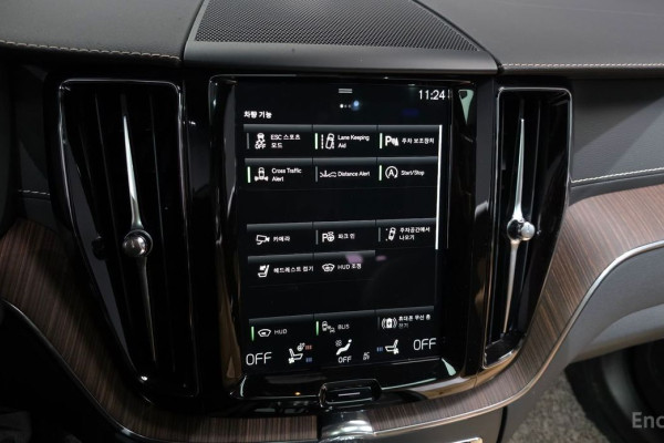 2021 Volvo XC60 с пробегом 77 602 км