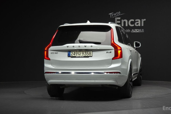 2023 Volvo XC90 с пробегом 83 450 км