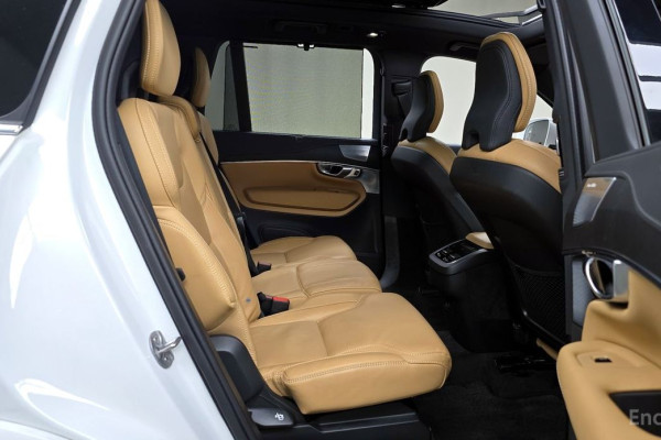 2023 Volvo XC90 с пробегом 83 450 км