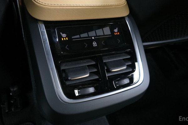 2023 Volvo XC90 с пробегом 83 450 км