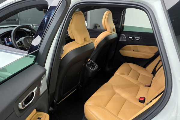 2024 Volvo XC60 с пробегом 28 977 км