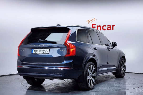 2022 Volvo XC90 с пробегом 35 815 км