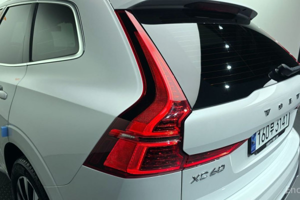 2024 Volvo XC60 с пробегом 28 977 км