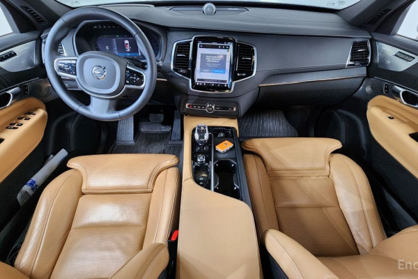 2022 Volvo XC90 с пробегом 35 815 км