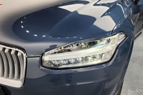 2022 Volvo XC90 с пробегом 35 815 км