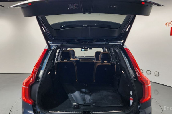 2022 Volvo XC90 с пробегом 35 815 км