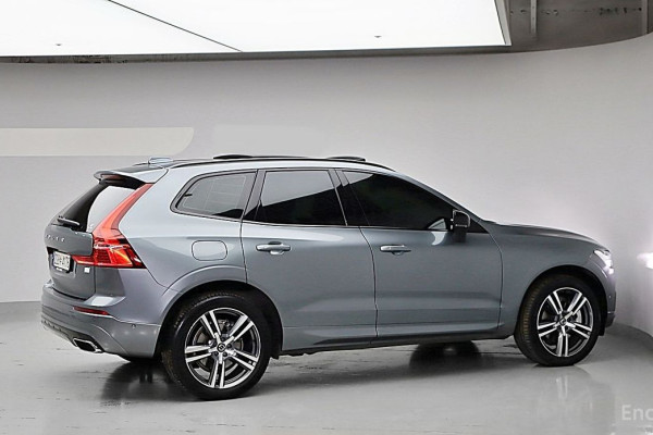 2021 Volvo XC60 с пробегом 108 317 км