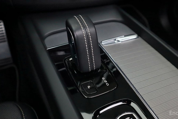 2021 Volvo XC60 с пробегом 108 317 км