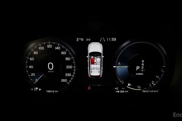 2021 Volvo XC60 с пробегом 108 317 км