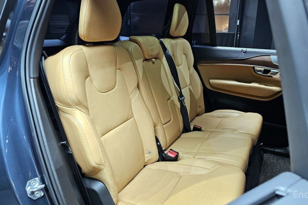 2020 Volvo XC90 с пробегом 63 327 км