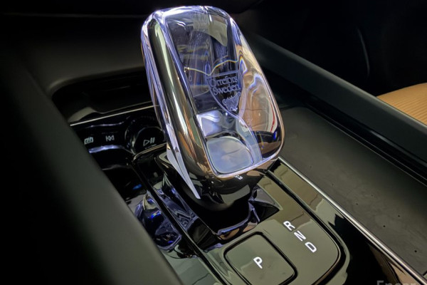 2024 Volvo XC60 с пробегом 9 750 км