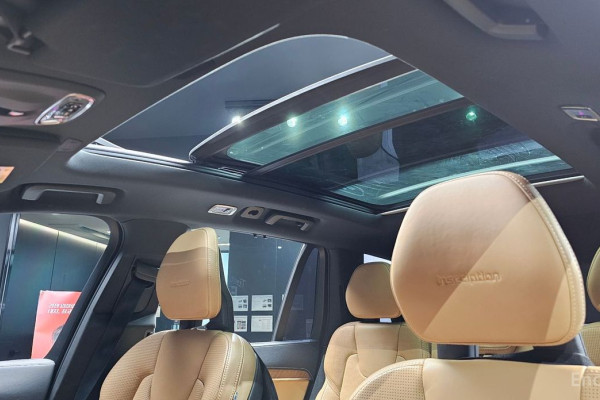 2020 Volvo XC90 с пробегом 63 327 км