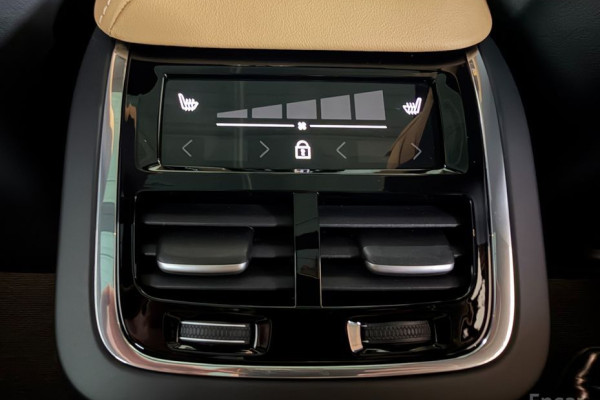 2024 Volvo XC60 с пробегом 9 750 км