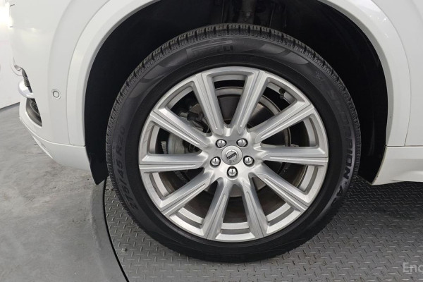 2018 Volvo XC90 с пробегом 101 220 км