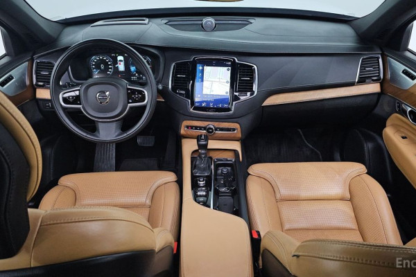 2018 Volvo XC90 с пробегом 101 220 км