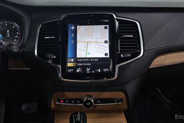 2018 Volvo XC90 с пробегом 101 220 км