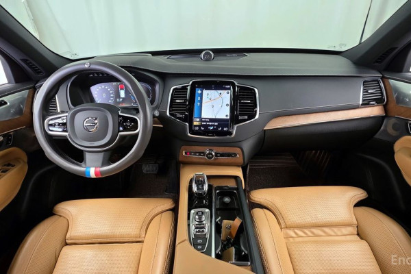 2020 Volvo XC90 с пробегом 98 323 км