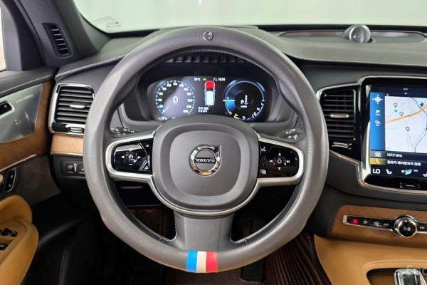 2020 Volvo XC90 с пробегом 98 323 км