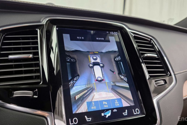 2020 Volvo XC90 с пробегом 98 323 км