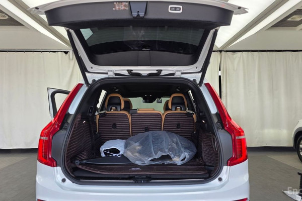 2020 Volvo XC90 с пробегом 98 323 км