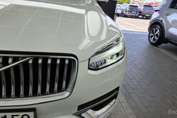 2020 Volvo XC90 с пробегом 98 323 км